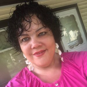 Meet your Posher, Sharon